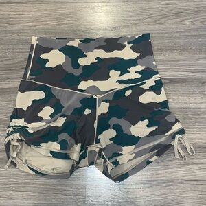 Size M, 3” inseam, aerie offline shorts